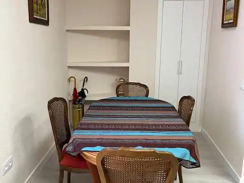 Piso de alquiler en Ronda Ciruela, 5, Larache Comedor de Piso de alquiler en Ciudad Real con Aire acondicionado, Calefacción y Amueblado