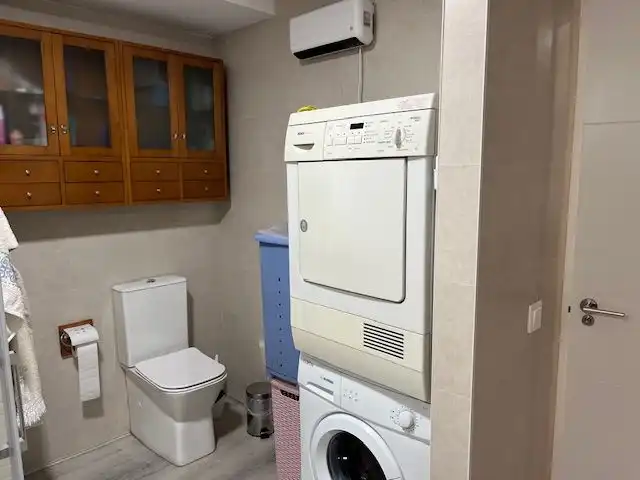 Piso de alquiler en Ronda Ciruela, 5, Larache Baño de Piso de alquiler en Ciudad Real con Aire acondicionado, Calefacción y Amueblado