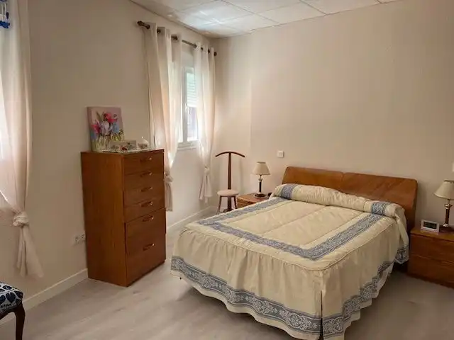 Piso de alquiler en Ronda Ciruela, 5, Larache Habitación de Piso de alquiler en Ciudad Real con Aire acondicionado, Calefacción y Amueblado
