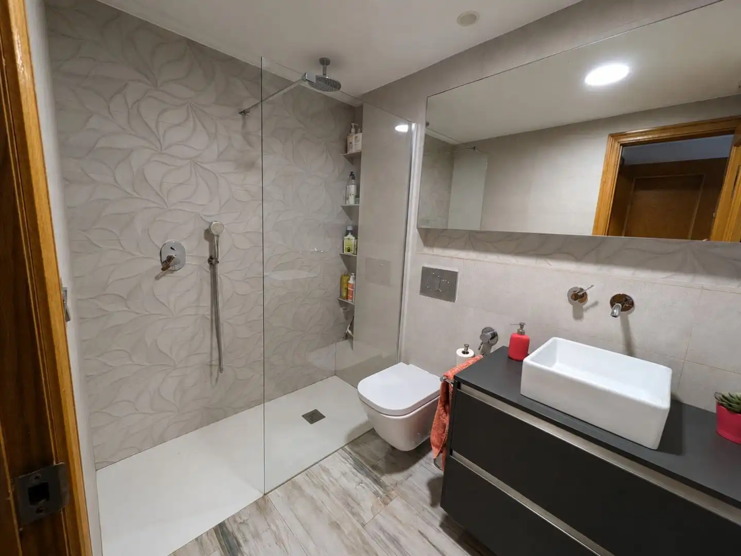 Baño de Piso en venta en Valencia con Aire acondicionado, Calefacción y Parquet