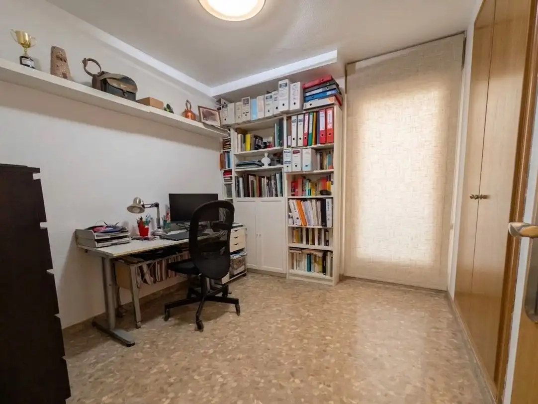Habitación de Piso en venta en Valencia con Aire acondicionado, Calefacción y Parquet