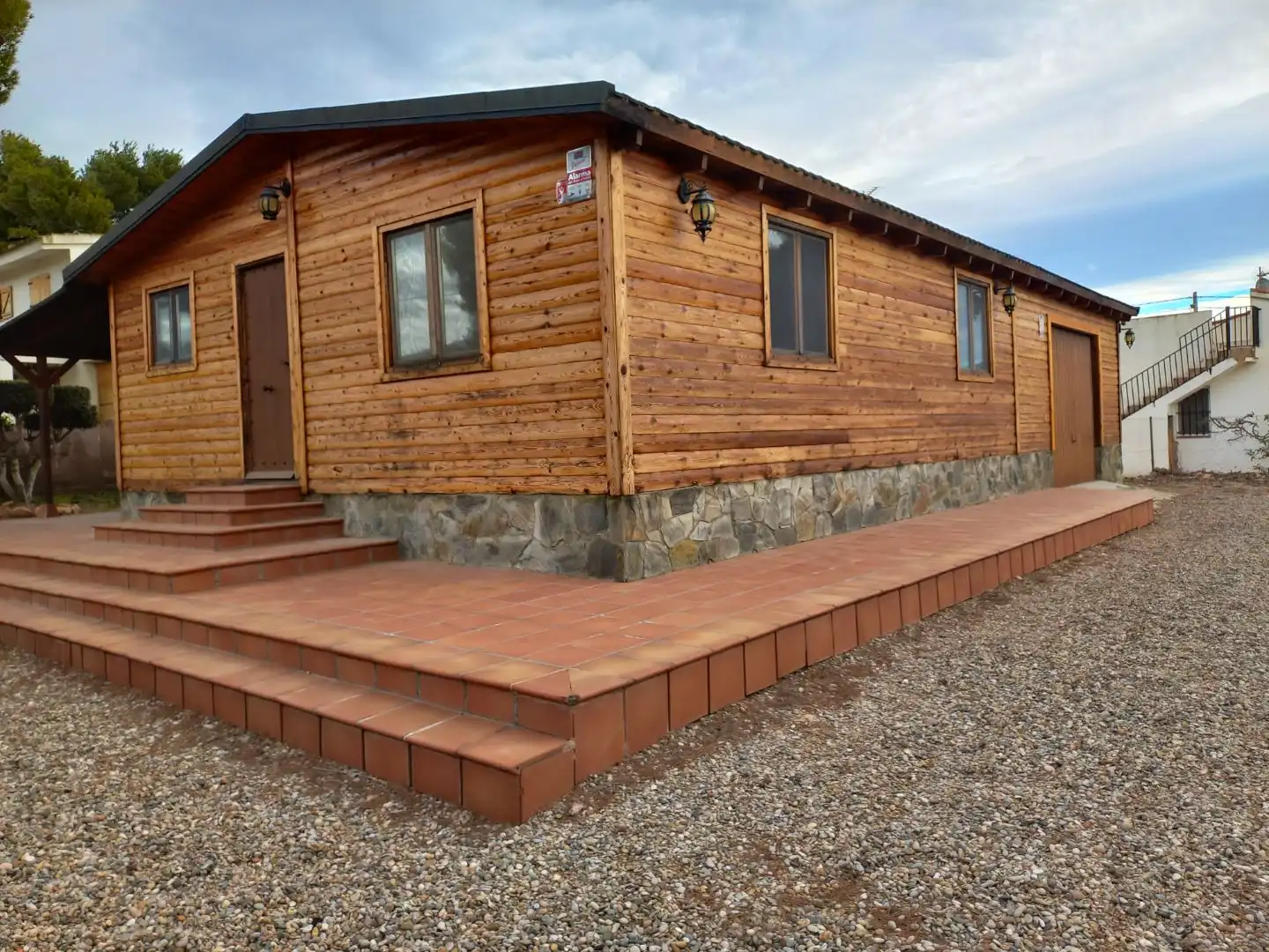 Außenansicht von Wohnung zum Verkauf in Cabra del Camp mit Klimaanlage, Privatgarten und Schwimmbad
