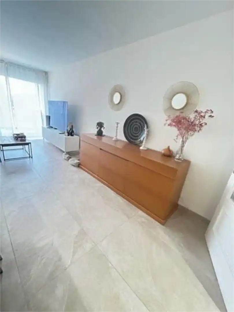 Wohnung zum Verkauf in Serraparera Wohnzimmer von Wohnung zum Verkauf in Cerdanyola del Vallès mit Privatgarten und Schwimmbad