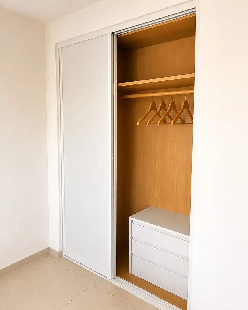 Wohnung zur Miete in Calle Agua, 4, Aguamarina Schlafzimmer von Wohnung zur Miete in Orihuela mit Klimaanlage, Privatgarten und Terrasse