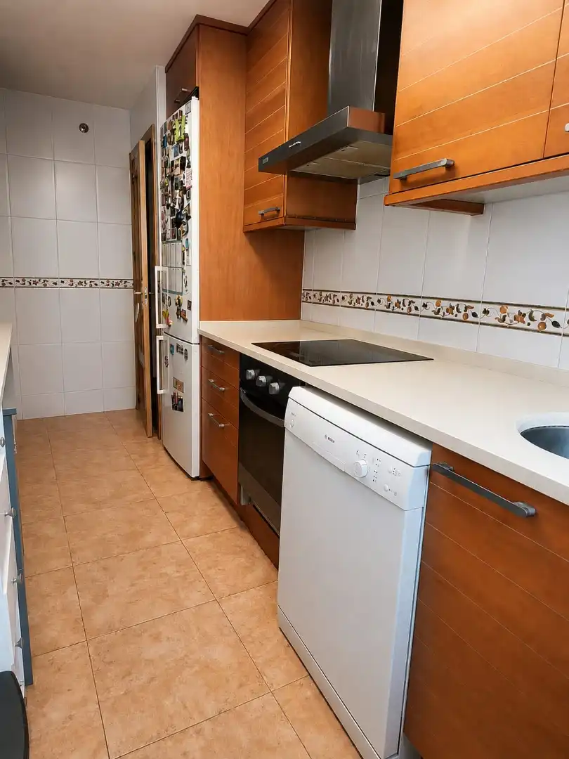 Piso en venta en Calle Silo, 6, Estación - Parque O'Donnell Cocina de Piso en venta en Alcalá de Henares con Aire acondicionado y Balcón