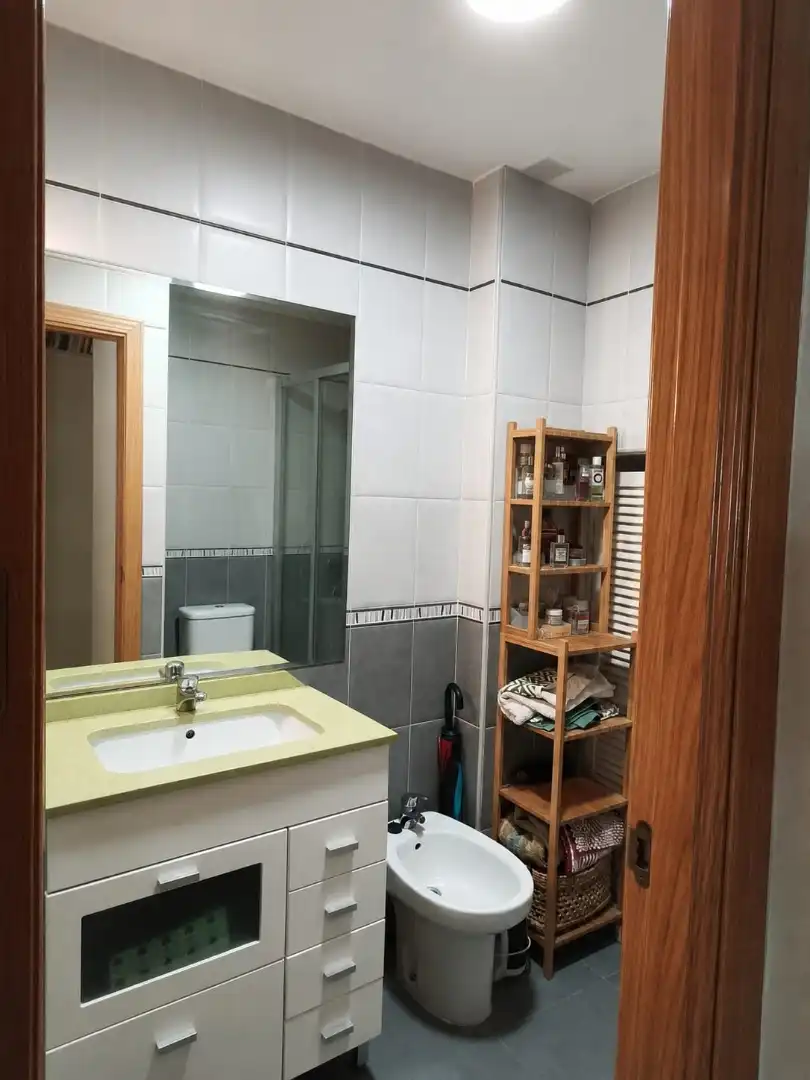 Piso en venta en Calle Silo, 6, Estación - Parque O'Donnell Baño de Piso en venta en Alcalá de Henares con Aire acondicionado y Balcón