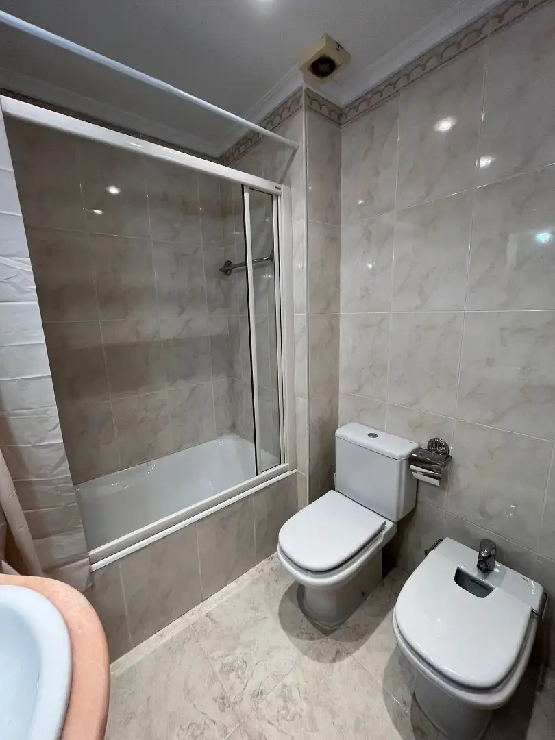 Flat for sale in Mestikabaso Kalea, 34, Gernika-Lumo Bathroom of Flat for sale in Gernika-Lumo with Terrace