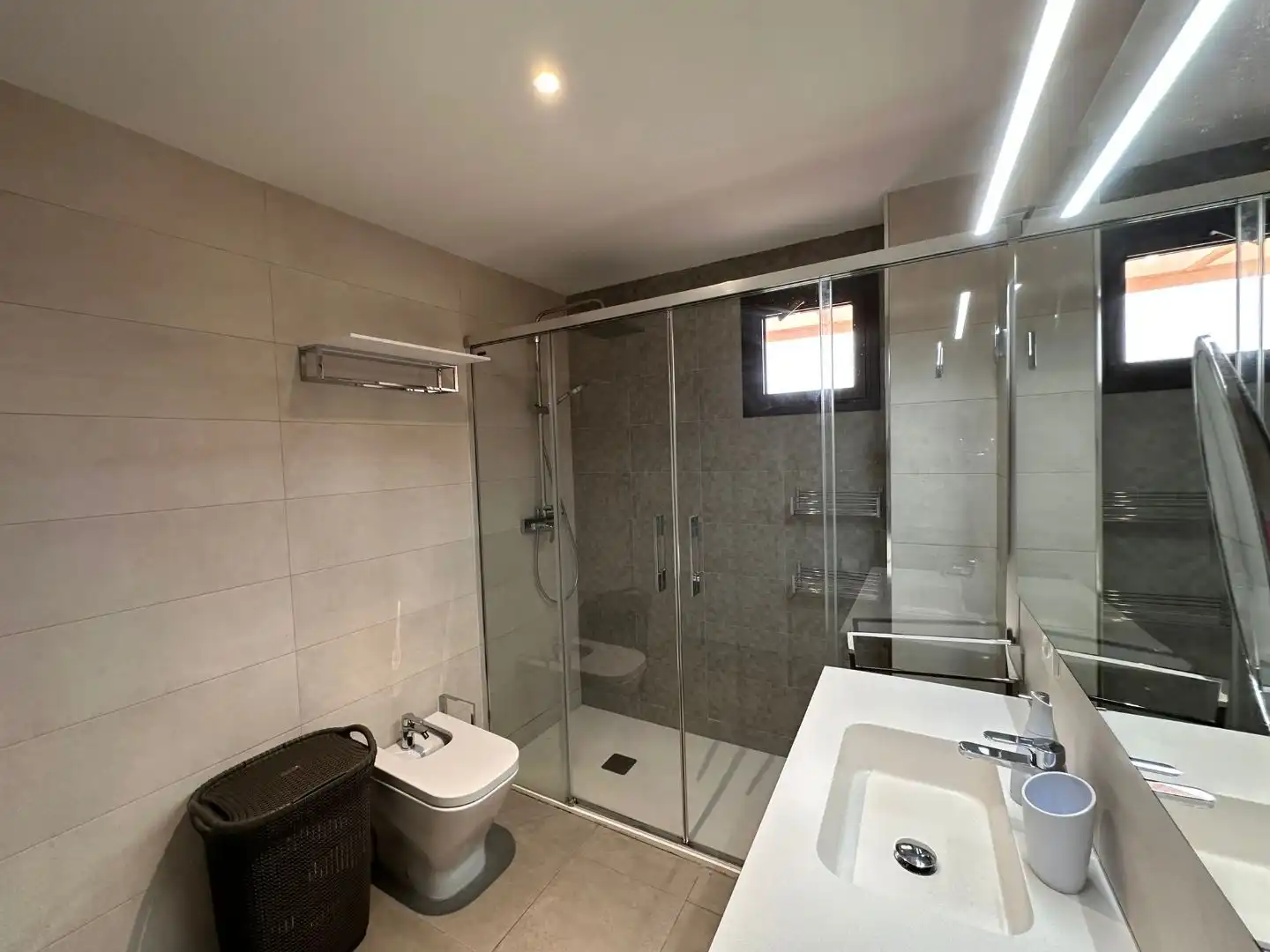 Dachboden zum Verkauf in Bulevar Louis Pasteur, 17, Málaga Capital Badezimmer von Dachboden zum Verkauf in Málaga Capital mit Klimaanlage, Terrasse und Schwimmbad