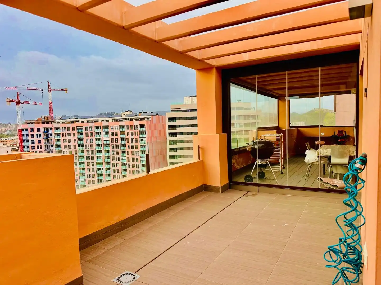 Dachboden zum Verkauf in Bulevar Louis Pasteur, 17, Málaga Capital Terrasse von Dachboden zum Verkauf in Málaga Capital mit Klimaanlage, Terrasse und Schwimmbad