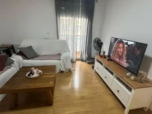 Piso de alquiler en Santa Cecilia, 21, Parque de la Ermita Sala de estar de Piso de alquiler en Churriana de la Vega con Parquet, Amueblado y Parking comunitario