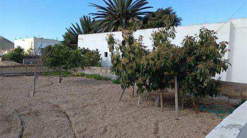 Foto 2 de Casa adosada en venta en Los Cristianos, Arona