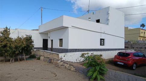 Foto 3 de Casa adosada en venta en Los Cristianos, Arona