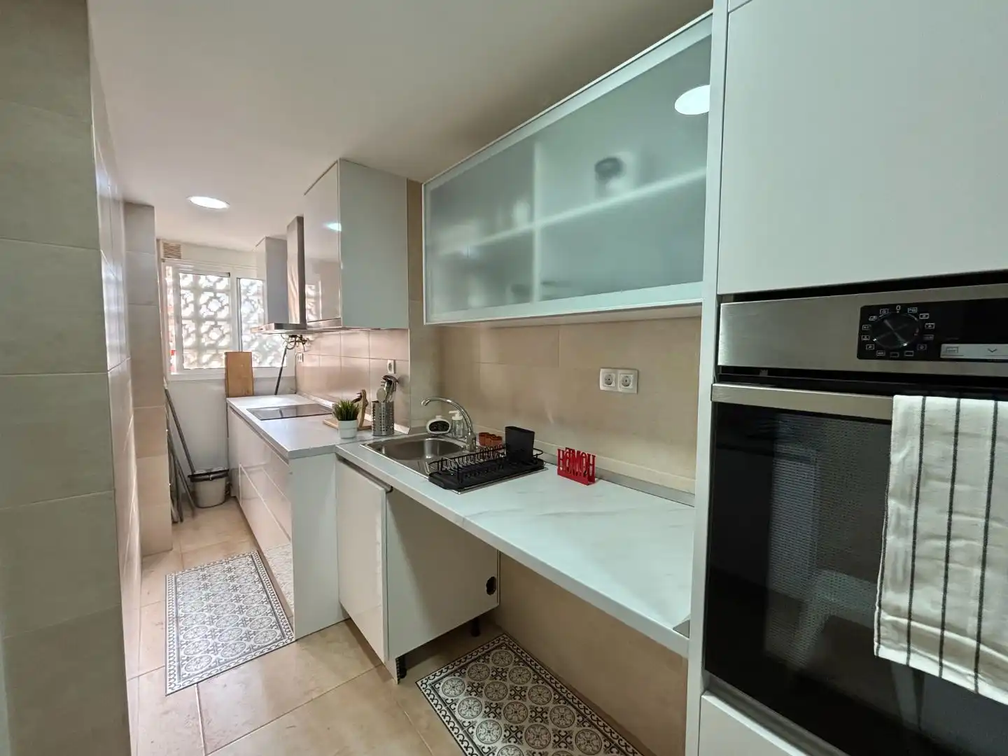 Zimmer in Calle Luis Braille, 3, Campoamor Zimmer in Calle Luis Braille, 3, Campoamor