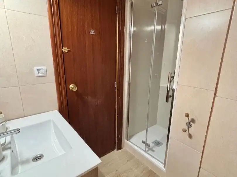 Zimmer in Calle Luis Braille, 3, Campoamor Zimmer in Calle Luis Braille, 3, Campoamor