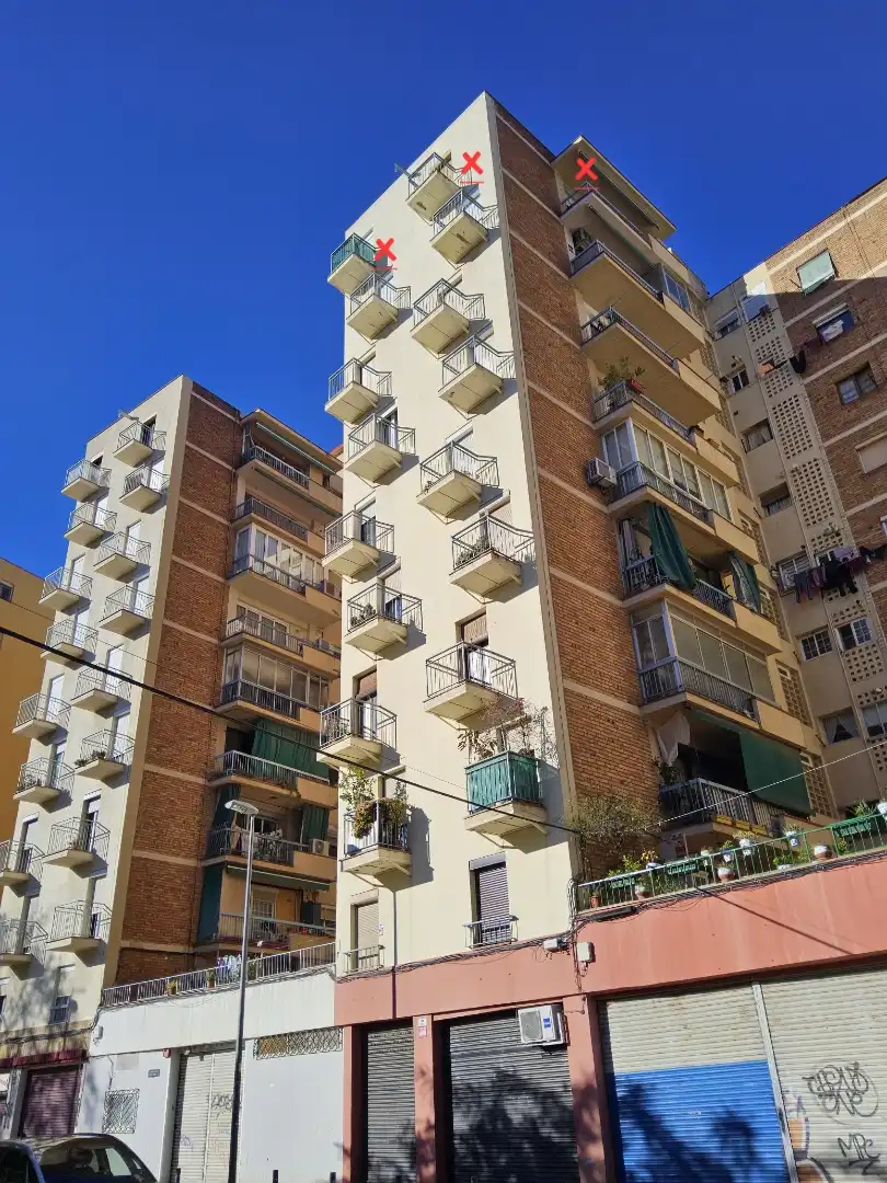 Wohnung zum Verkauf in Carrer de Cantàbria, 60, La Verneda i la Pau Außenansicht von Wohnung zum Verkauf in Barcelona Capital mit Balkon