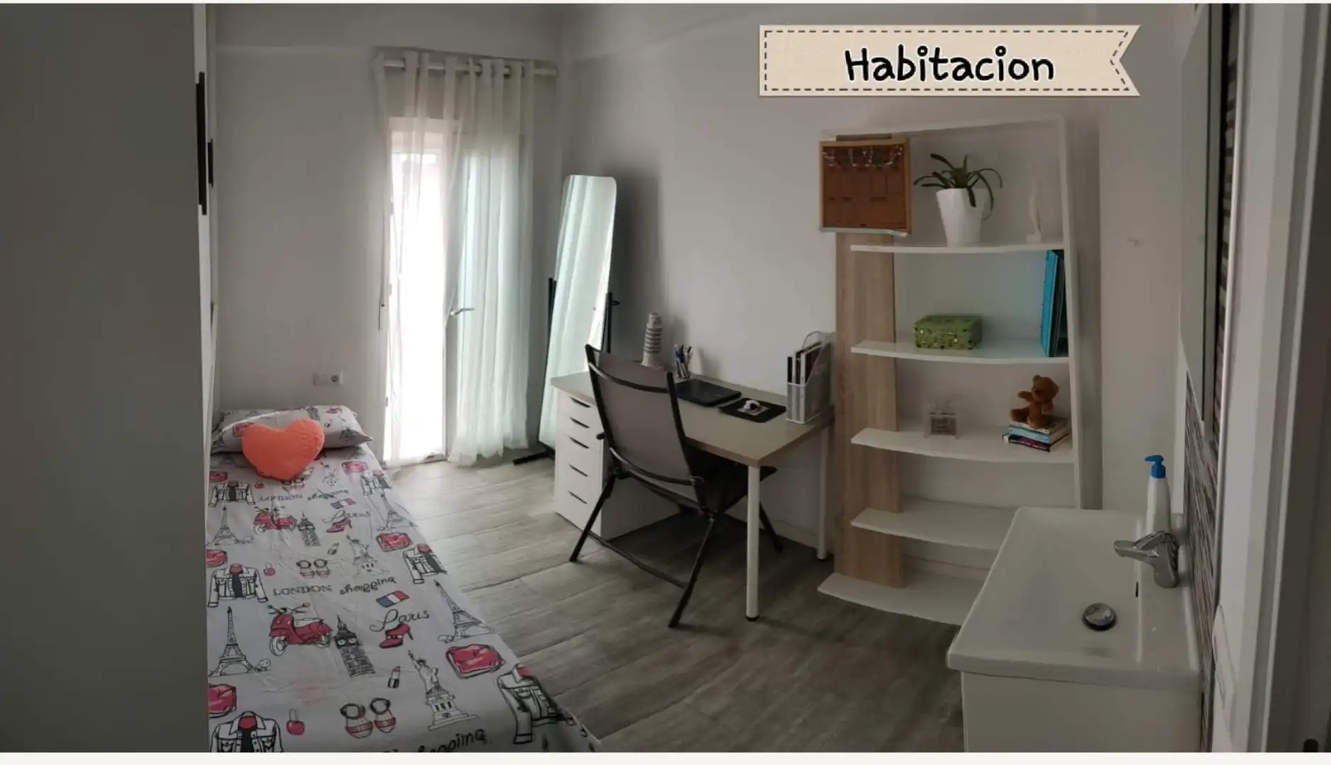 Wohnung zum Verkauf in Carrer de Cantàbria, 60, La Verneda i la Pau Schlafzimmer von Wohnung zum Verkauf in Barcelona Capital mit Balkon
