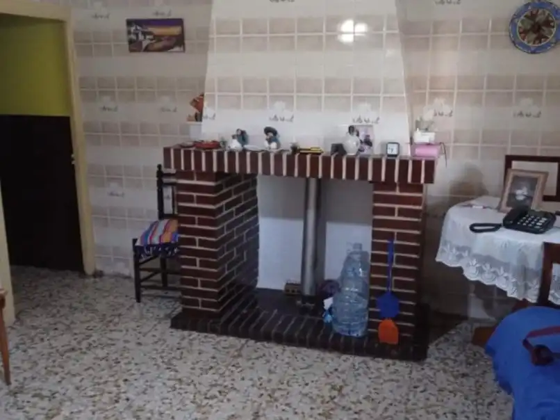 Planta baja en venta en Calle Alfonso XII, 10, Retuerta del Bullaque Sala de estar de Planta baja en venta en Retuerta del Bullaque con Calefacción, Jardín privado y Trastero