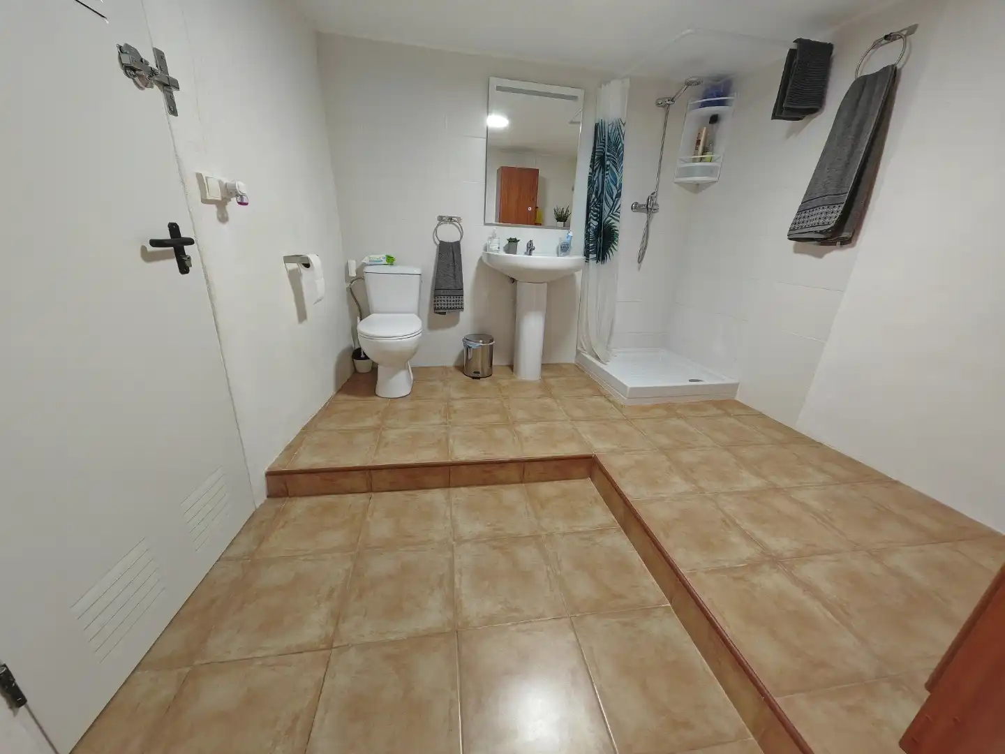 Casa adosada en venta en Carrer de Sant Ignaci, 51, Agost Baño de Casa adosada en venta en Agost con Terraza