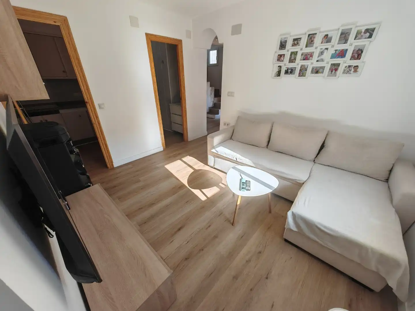 Casa adosada en venta en Carrer de Sant Ignaci, 51, Agost Sala de estar de Casa adosada en venta en Agost con Terraza