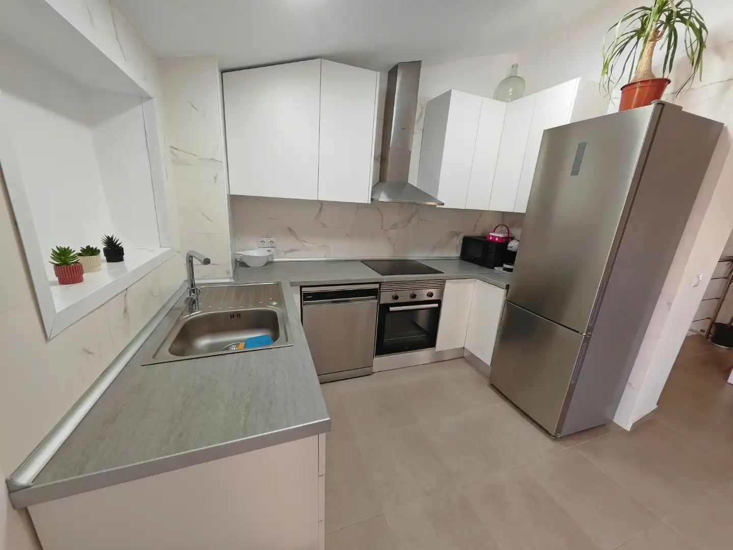 Casa adosada en venta en Carrer de Sant Ignaci, 51, Agost Cocina de Casa adosada en venta en Agost con Terraza