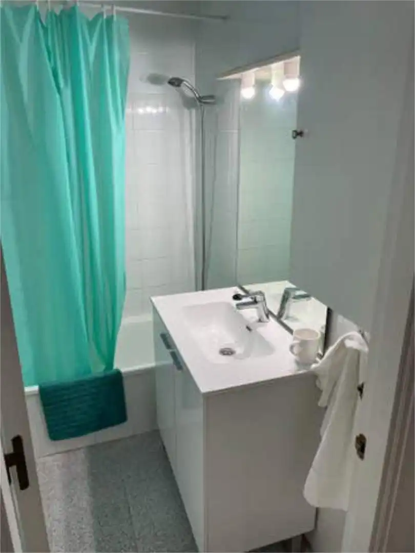 Flat for rent in Pinar Alto Bathroom of Flat for rent in El Puerto de Santa María with Private garden, Terrace and Furnished