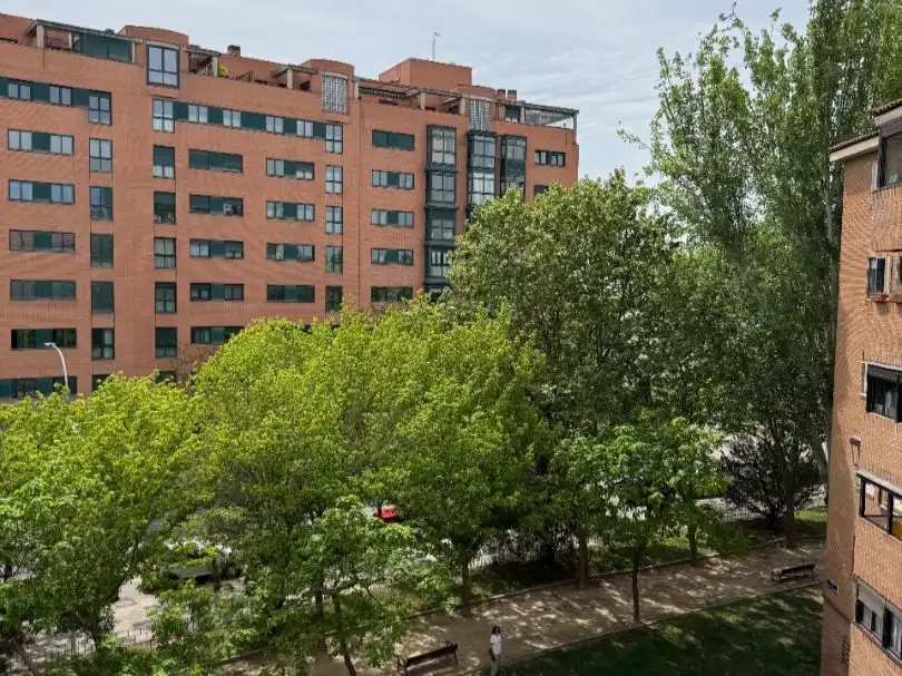 Flat for sale in Calle del Idioma Esperanto, 22, Pueblo Nuevo Exterior view of Flat for sale in Madrid Capital with Air Conditioner and Terrace