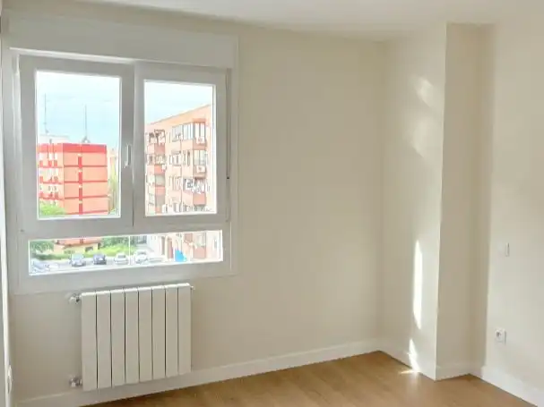 Flat for sale in Calle del Idioma Esperanto, 22, Pueblo Nuevo Bedroom of Flat for sale in Madrid Capital with Air Conditioner and Terrace