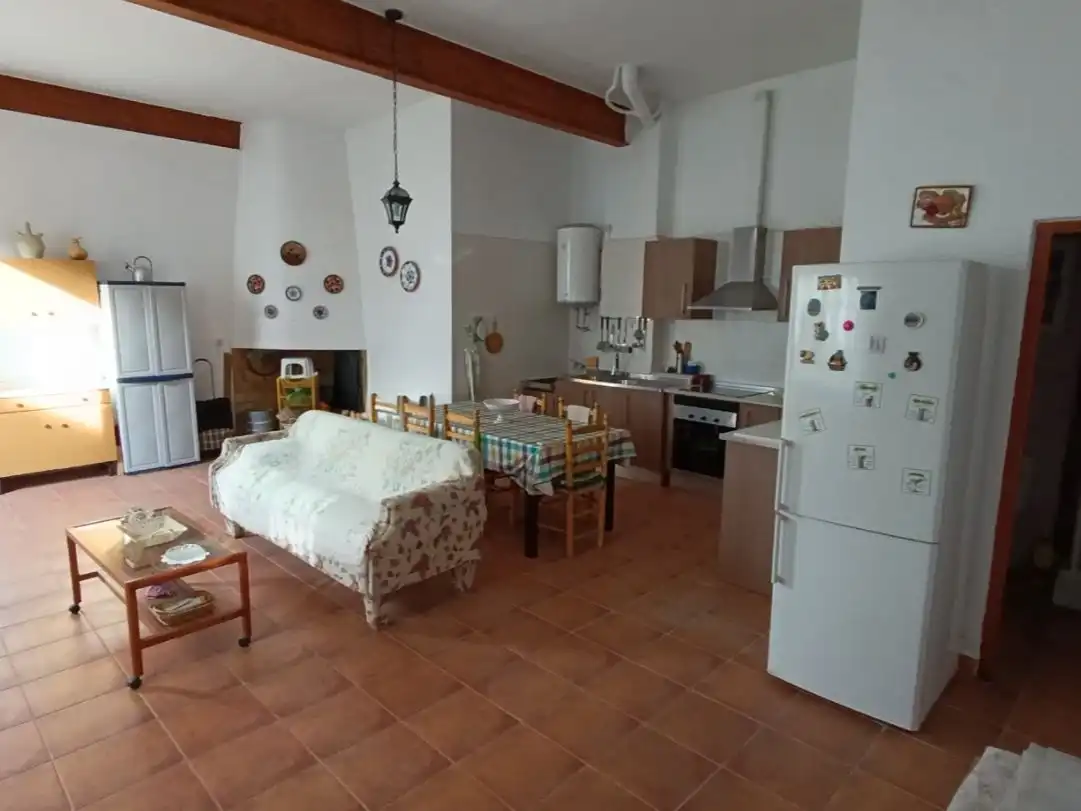 Casa adosada en venta en Calle Huertas, 12, La Alberca de Záncara Cocina de Casa adosada en venta en La Alberca de Záncara