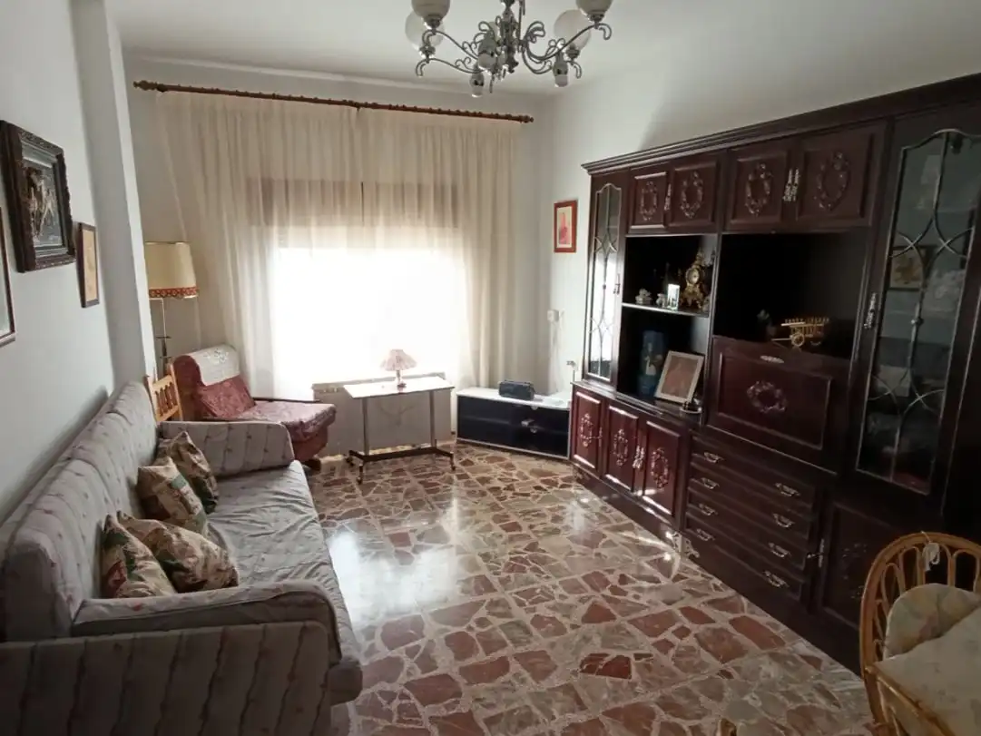 Casa adosada en venta en Calle Huertas, 12, La Alberca de Záncara Sala de estar de Casa adosada en venta en La Alberca de Záncara