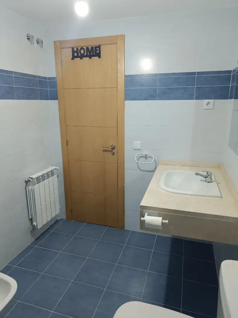 Houses for sale in Calle Fuente la Bola, 14, Cuéllar Bathroom of Houses for sale in Cuéllar with Heating, Storage room and Furnished