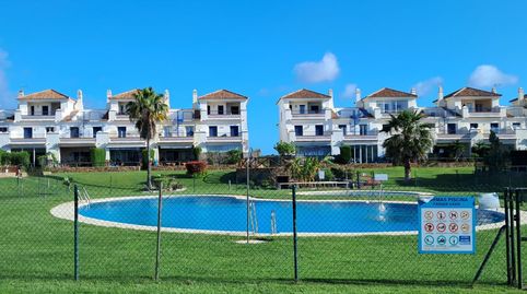 Einfamilien-Reihenhaus zum Verkauf in Avenida Rosalía de Castro, 5, Costa Esuri, Ayamonte - Bild 3 Foto 3 von Einfamilien-Reihenhaus zum Verkauf in Avenida Rosalía de Castro, 5, Costa Esuri, Ayamonte