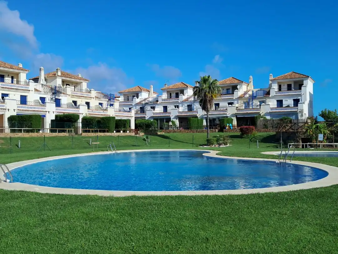Detached homes for sale in Avenida Rosalía de Castro, 5, Costa Esuri Garden of Detached homes for sale in Ayamonte with Air Conditioner, Terrace and Swimming Pool