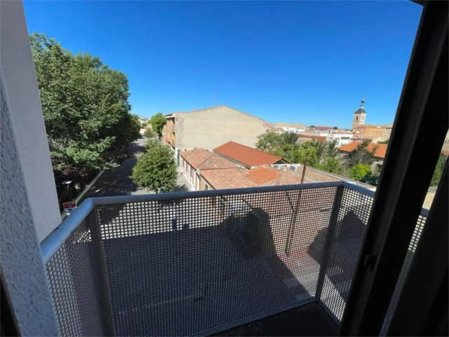 Exterior view of Flat for rent in Carrión de Calatrava  with Private garden, Storage room and Swimming Pool