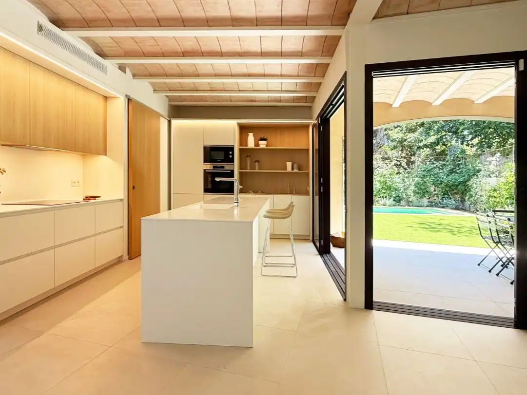 Houses for sale in Carrer de la Fábrica, 2, Pals Kitchen of Houses for sale in Pals with Air Conditioner, Terrace and Swimming Pool