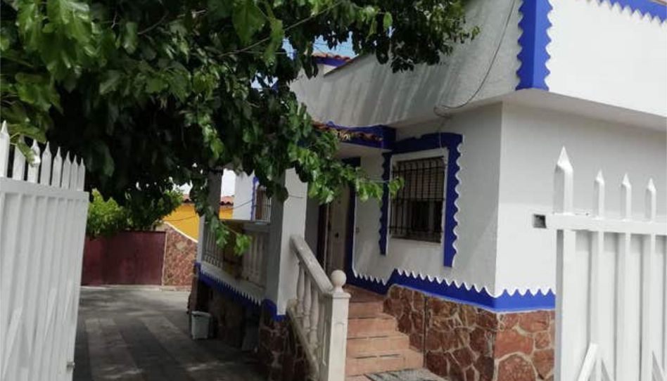 Casa adosada en venta en Parque Guadarrama, Móstoles - imagen 1 Foto 1 de Casa adosada en venta en Parque Guadarrama, Móstoles