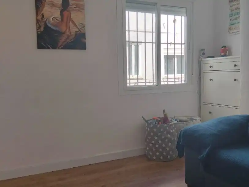 Flat for sale in Calle Ciudad de Játiva, 2, Parque Alcosa Bedroom of Flat for sale in Sevilla Capital with Air Conditioner and Balcony