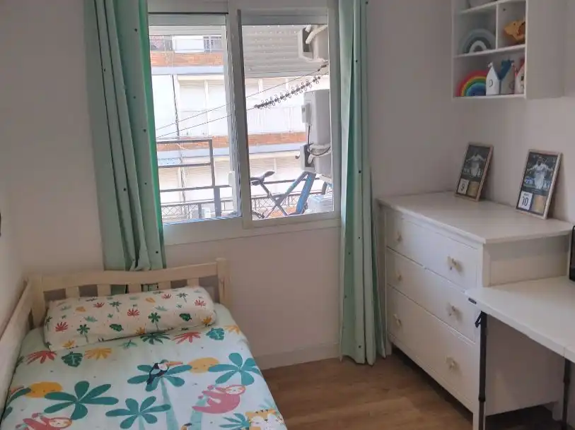 Flat for sale in Calle Ciudad de Játiva, 2, Parque Alcosa Bedroom of Flat for sale in Sevilla Capital with Air Conditioner and Balcony