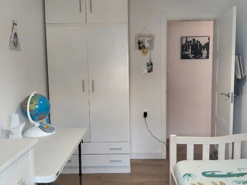 Flat for sale in Calle Ciudad de Játiva, 2, Parque Alcosa Bedroom of Flat for sale in Sevilla Capital with Air Conditioner and Balcony