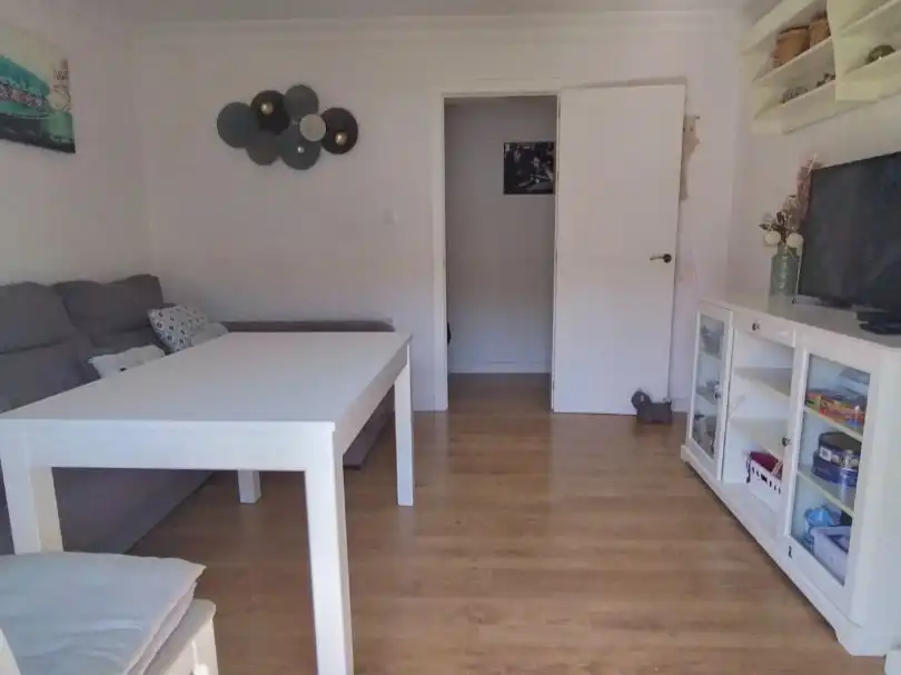 Flat for sale in Calle Ciudad de Játiva, 2, Parque Alcosa Living room of Flat for sale in Sevilla Capital with Air Conditioner and Balcony