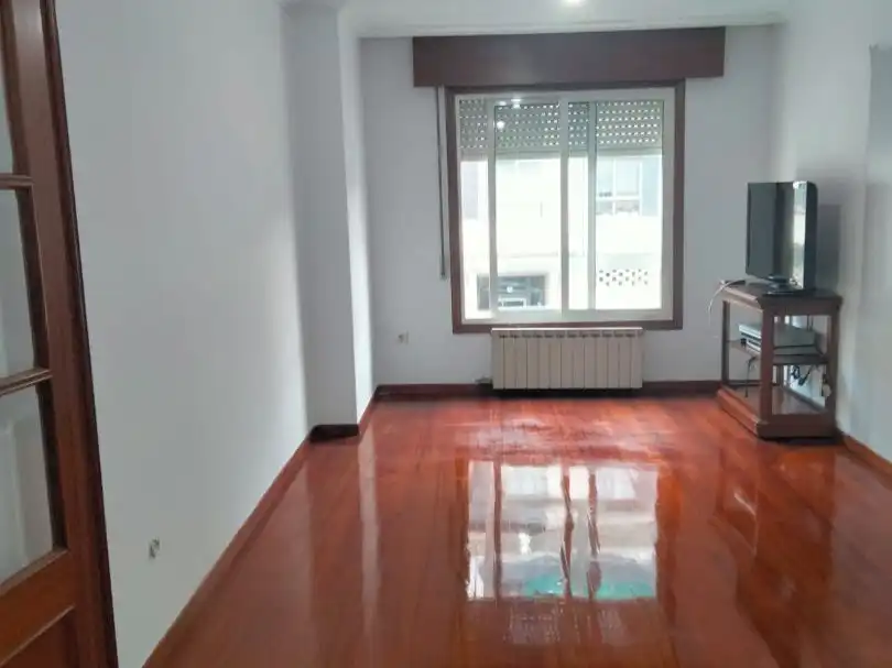 Flat for rent in Rua Jose Malvar Figueroa, 35, Zona de Plaza de Barcelos Flat for rent in Pontevedra Capital with Heating, Parquet flooring and Community parking