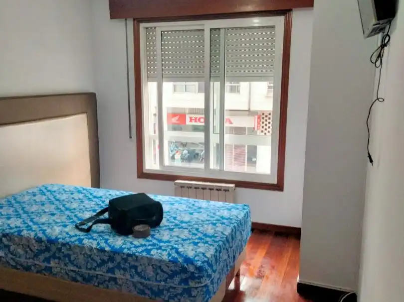Flat for rent in Rua Jose Malvar Figueroa, 35, Zona de Plaza de Barcelos Bedroom of Flat for rent in Pontevedra Capital with Heating, Parquet flooring and Community parking