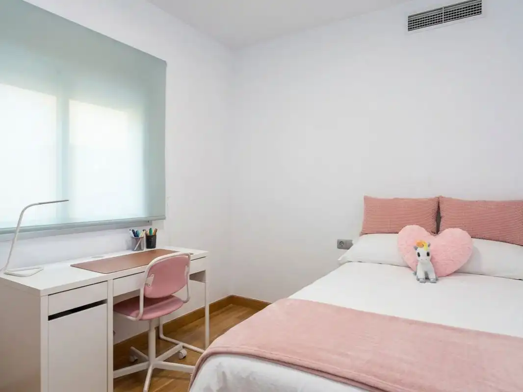 Dormitori de Pis en venda en Archidona amb Aire condicionat, Terrassa i Balcó