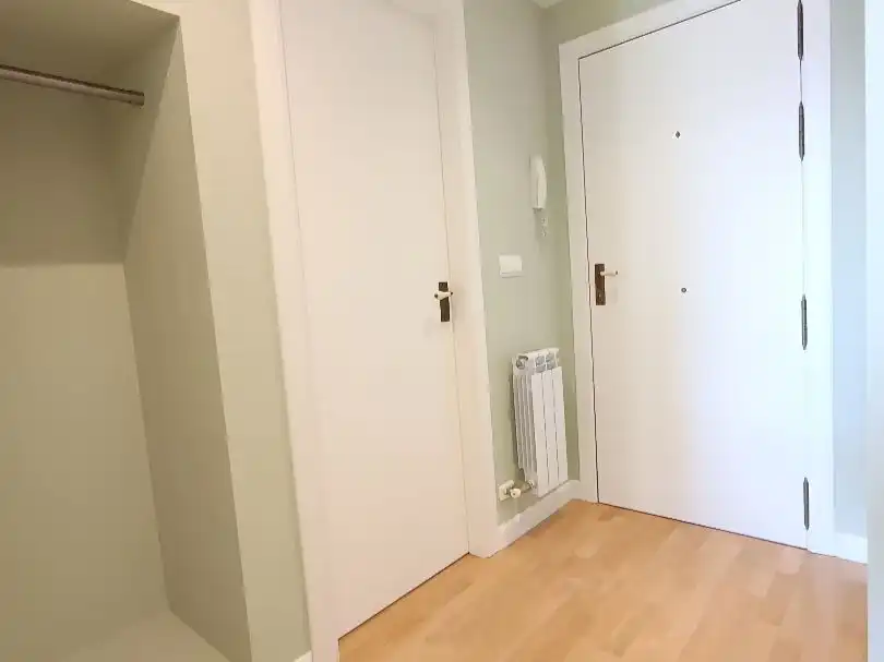Pis en venda a Plaza de las Villas, 1, Las Villas - Valparaiso - El Peral Pis en venda en Valladolid amb Calefacció, Parquet i Traster