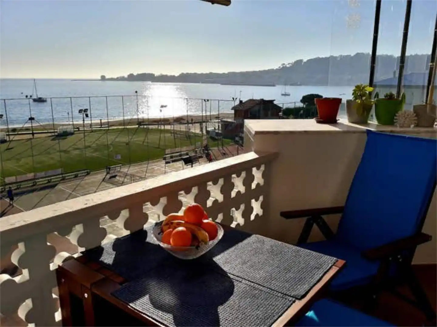 Apartament de lloguer a Coiro Terrassa de Apartament de lloguer en Cangas amb Terrassa i Moblat