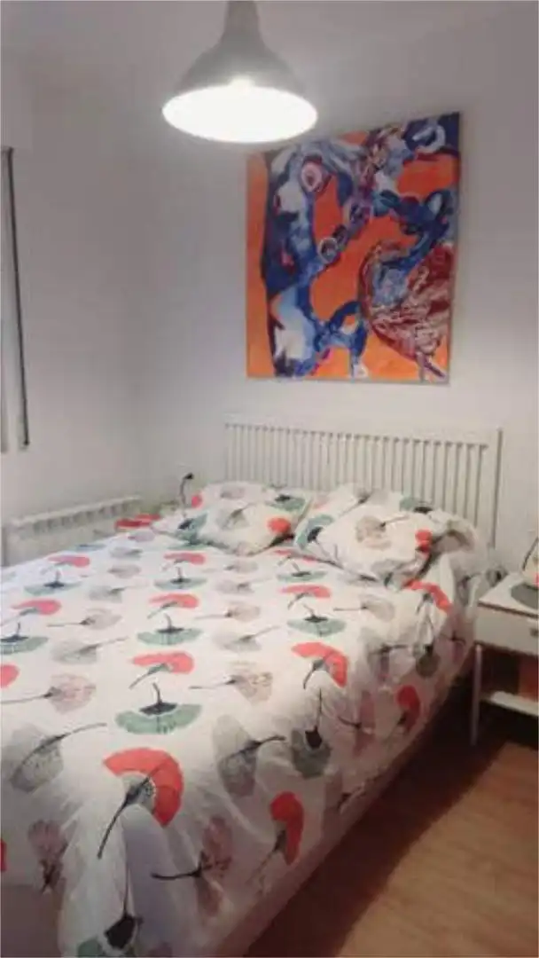 Apartamento de alquiler en Coiro Habitación de Apartamento de alquiler en Cangas con Terraza y Amueblado