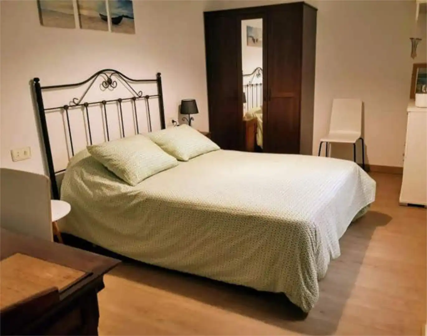 Apartamento de alquiler en Coiro Habitación de Apartamento de alquiler en Cangas con Terraza y Amueblado