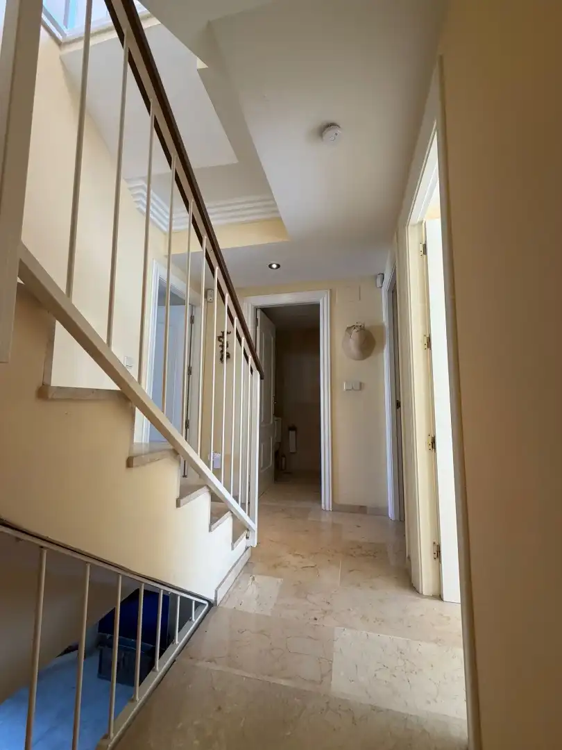 Casa adosada en venta en Avenida Pinos de Los, 18, El Rosario - Ricmar Casa adosada en venta en Marbella con Aire acondicionado, Terraza y Piscina