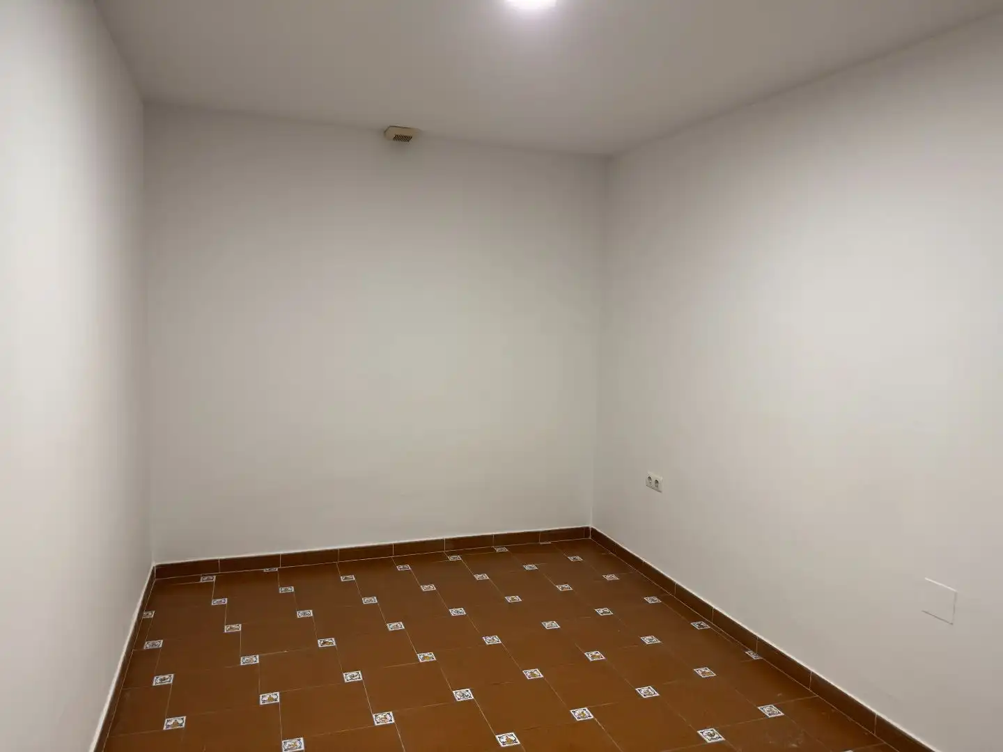 Flat for sale in Avenida las Palmeras, 11, Huerta Belón - Calvario Flat for sale in Marbella with Terrace, Swimming Pool and Balcony