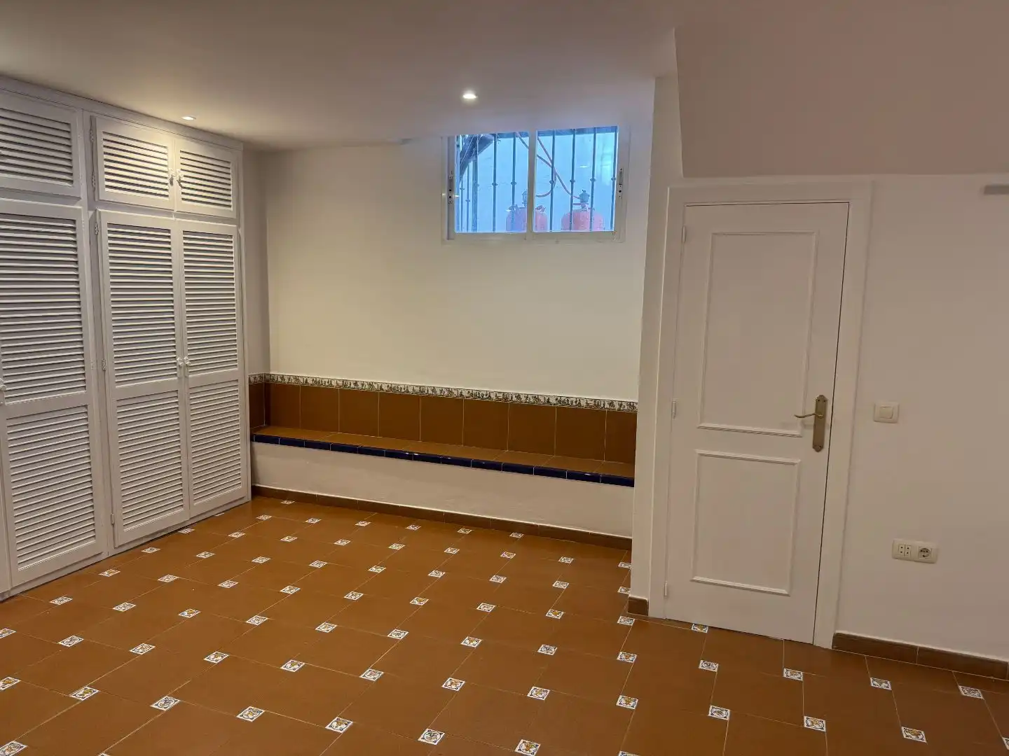 Flat for sale in Avenida las Palmeras, 11, Huerta Belón - Calvario Flat for sale in Marbella with Terrace, Swimming Pool and Balcony