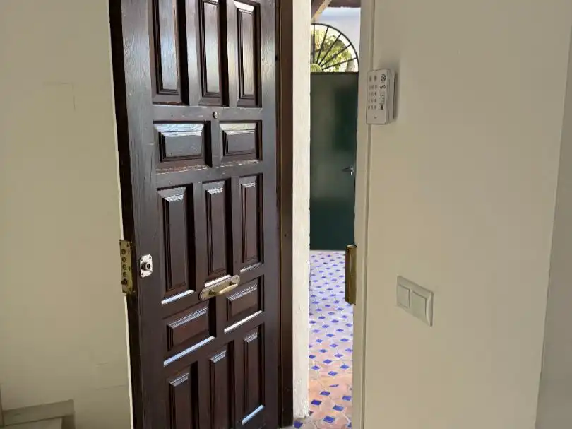 Flat for sale in Avenida las Palmeras, 11, Huerta Belón - Calvario Flat for sale in Marbella with Terrace, Swimming Pool and Balcony
